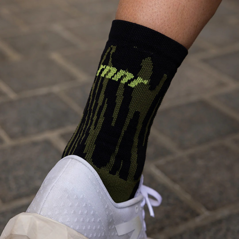 rnnr Marathon Crew Sock - Drippy Cheetah Green